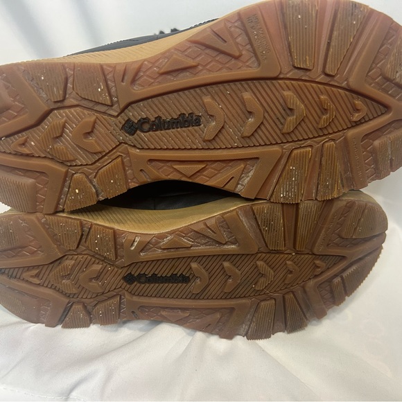 Columbia Red Hills Omni-Heat™ Women's Snow Boots, Color Black, size 8.5 - Picture 4 of 4